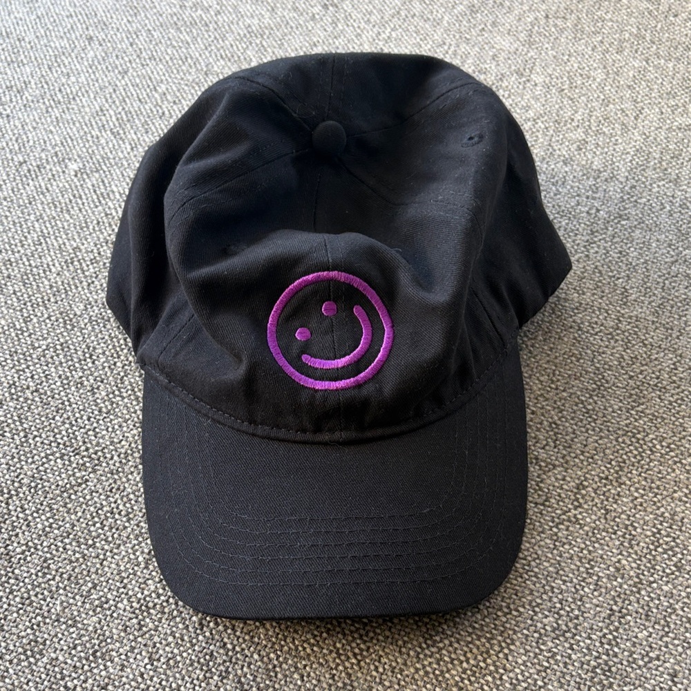 Baggu New Limited Edition Cap/Hat with Smiley Face